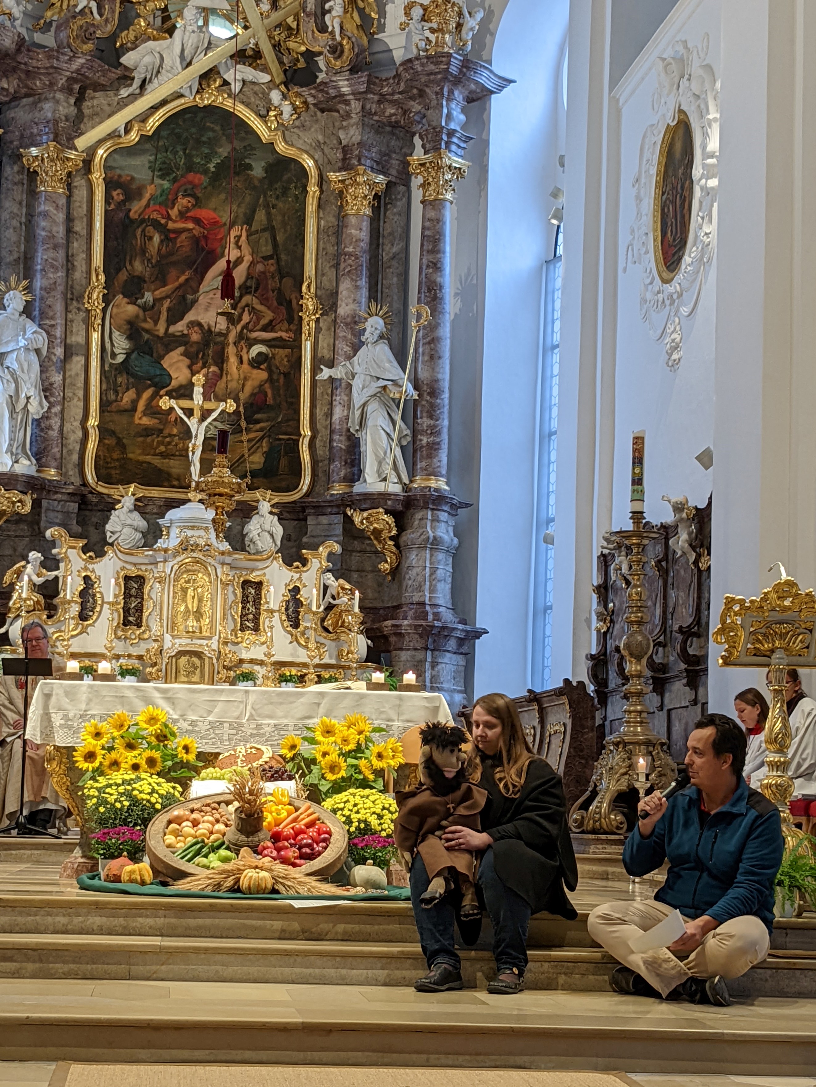 Ein Buntes Erntedankfest - Pfarreiengemeinschaft Neuburg - Kirche St ...