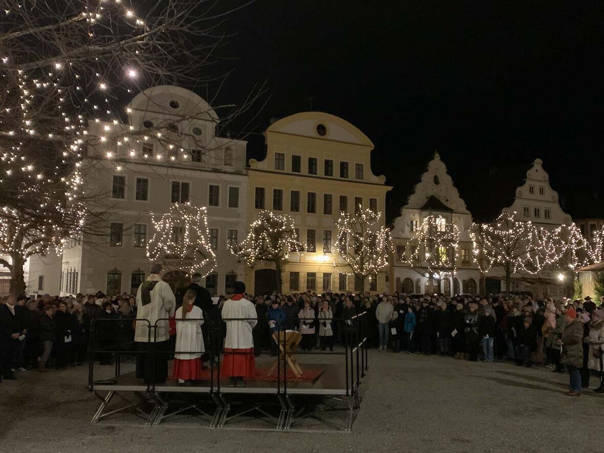 Ökumenische Feier auf dem Karlsplatz