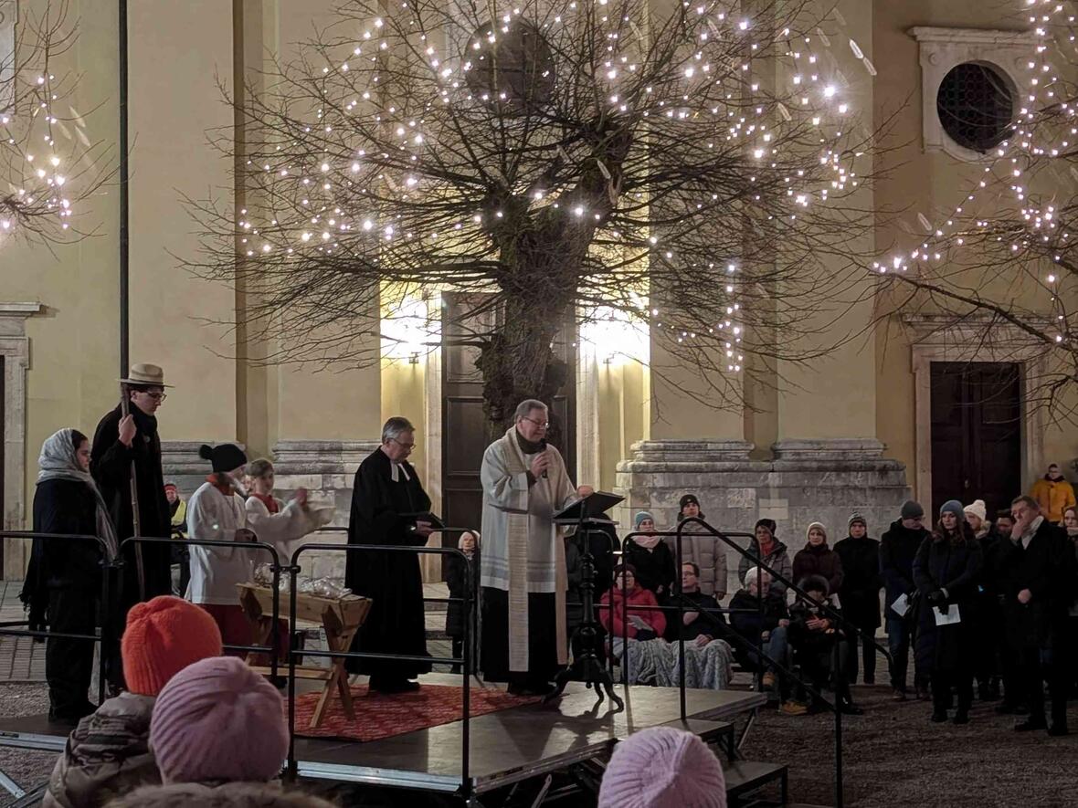 Ökumenische Feier auf dem Karlsplatz