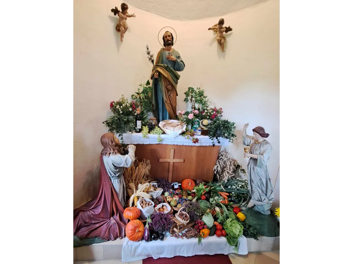 Erntedankandacht an der Josefskapelle in Ried